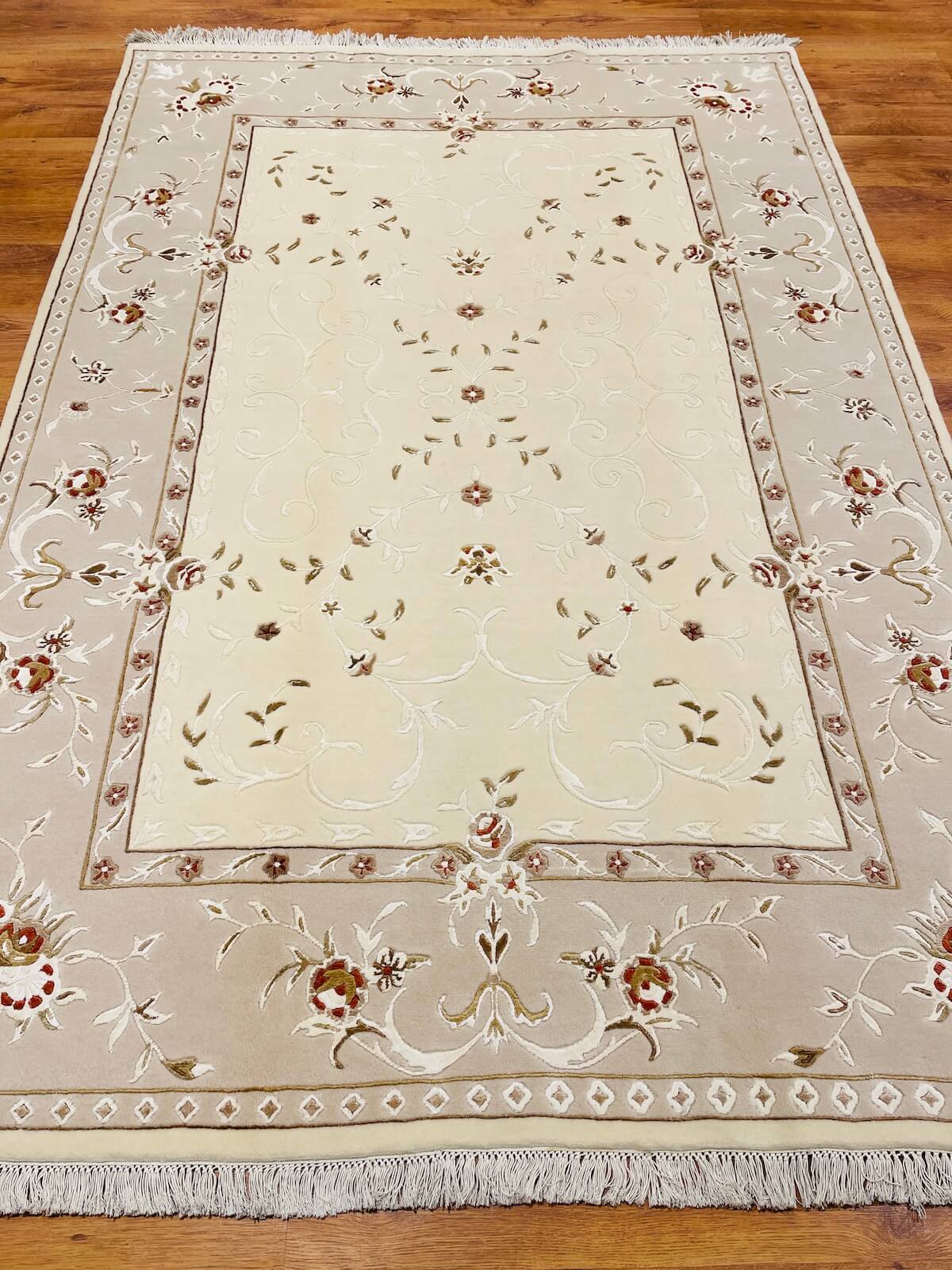 Neyzen Serisi Nepal El Dokuma Halı