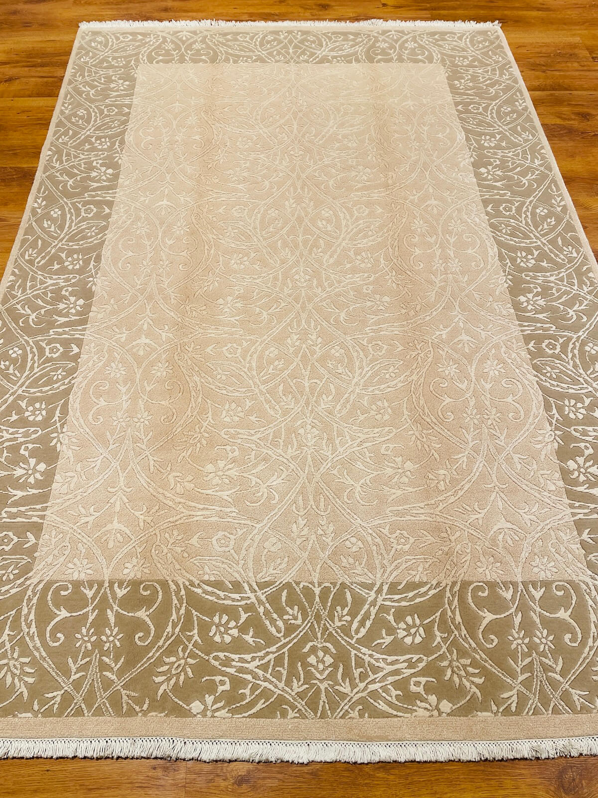 Neyzen Serisi Nepal El Dokuma Halı