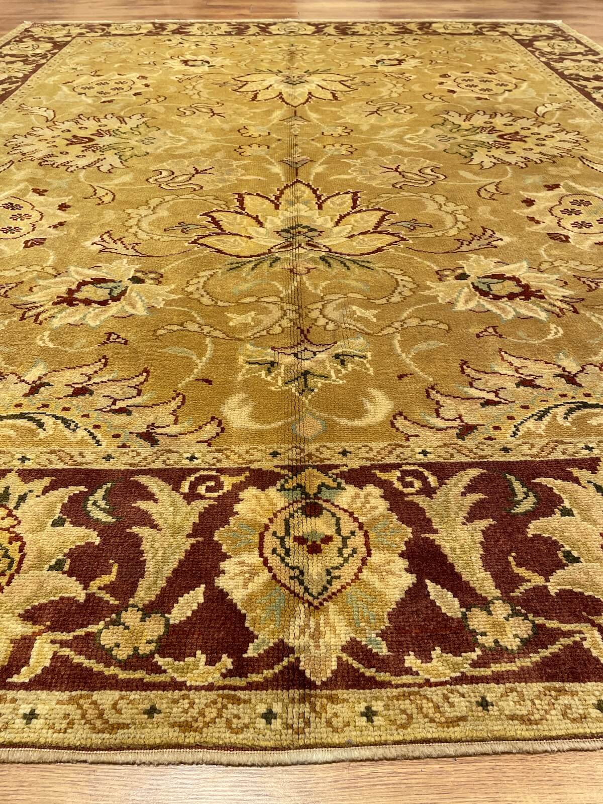 Mahidevran Uşak El Dokuma Halı