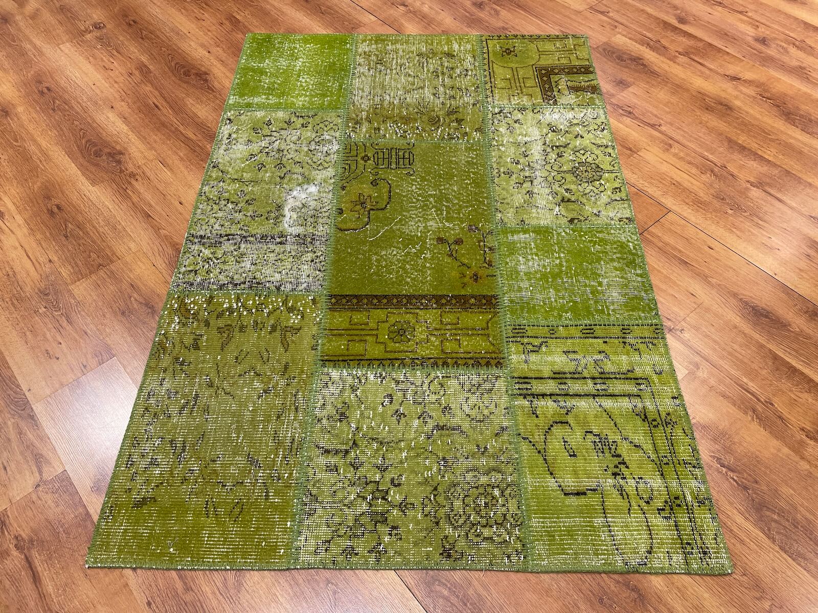 Patchwork Yeşil El Dokuma Halı