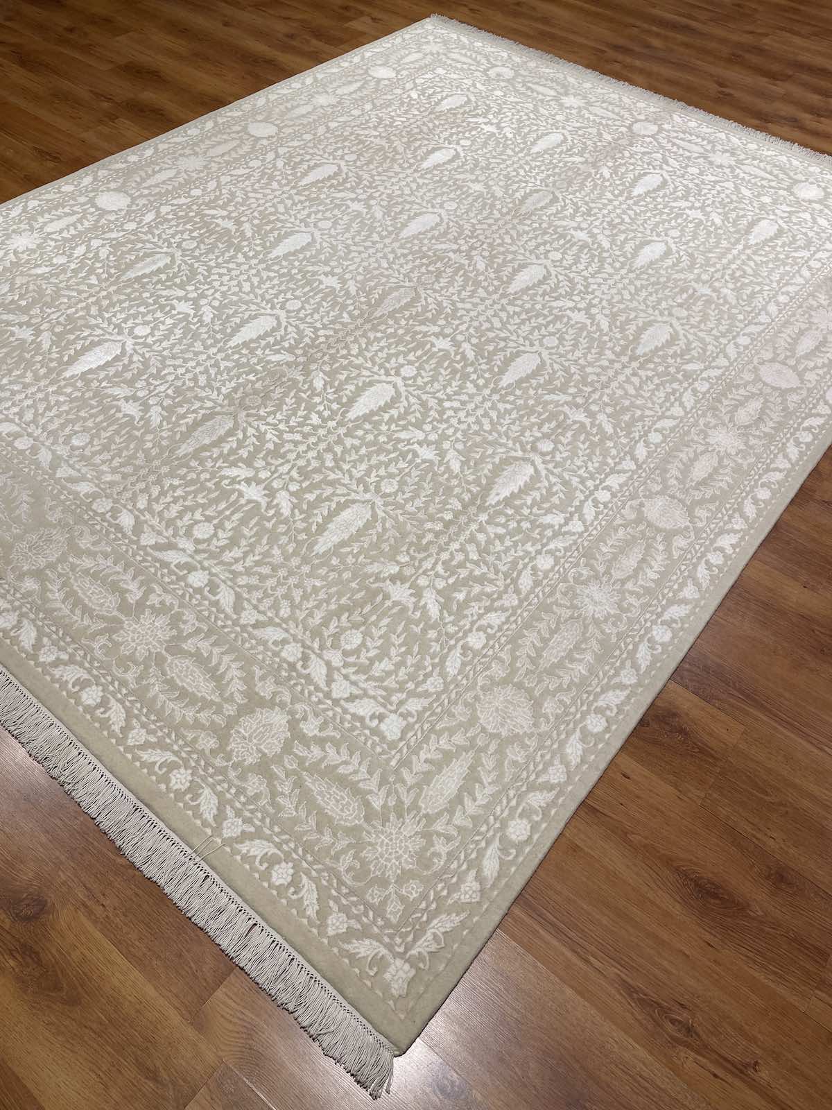 Pelas İpekli Uşak El Dokuma Halı