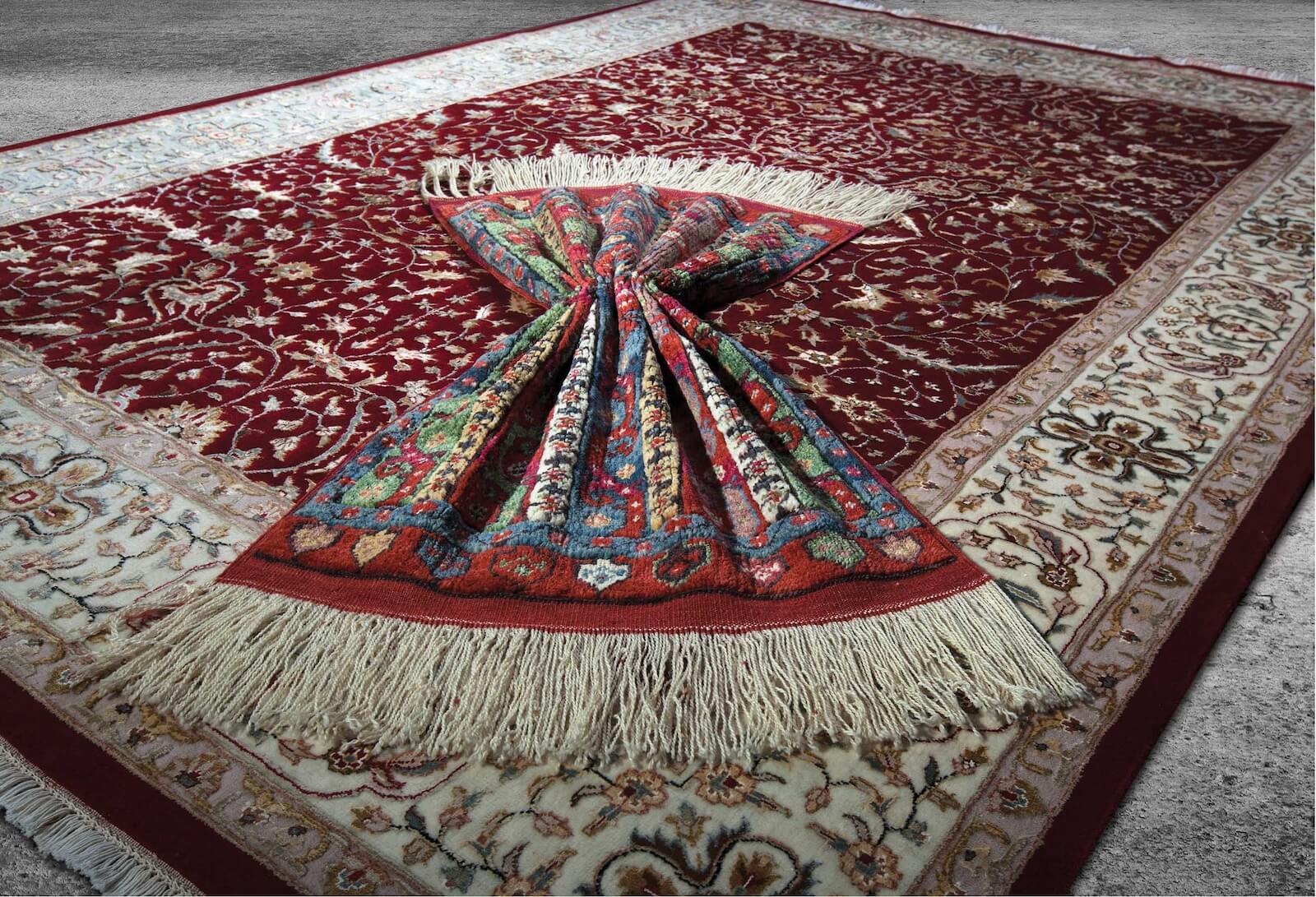 Pelas İpekli Uşak El Dokuma Halı