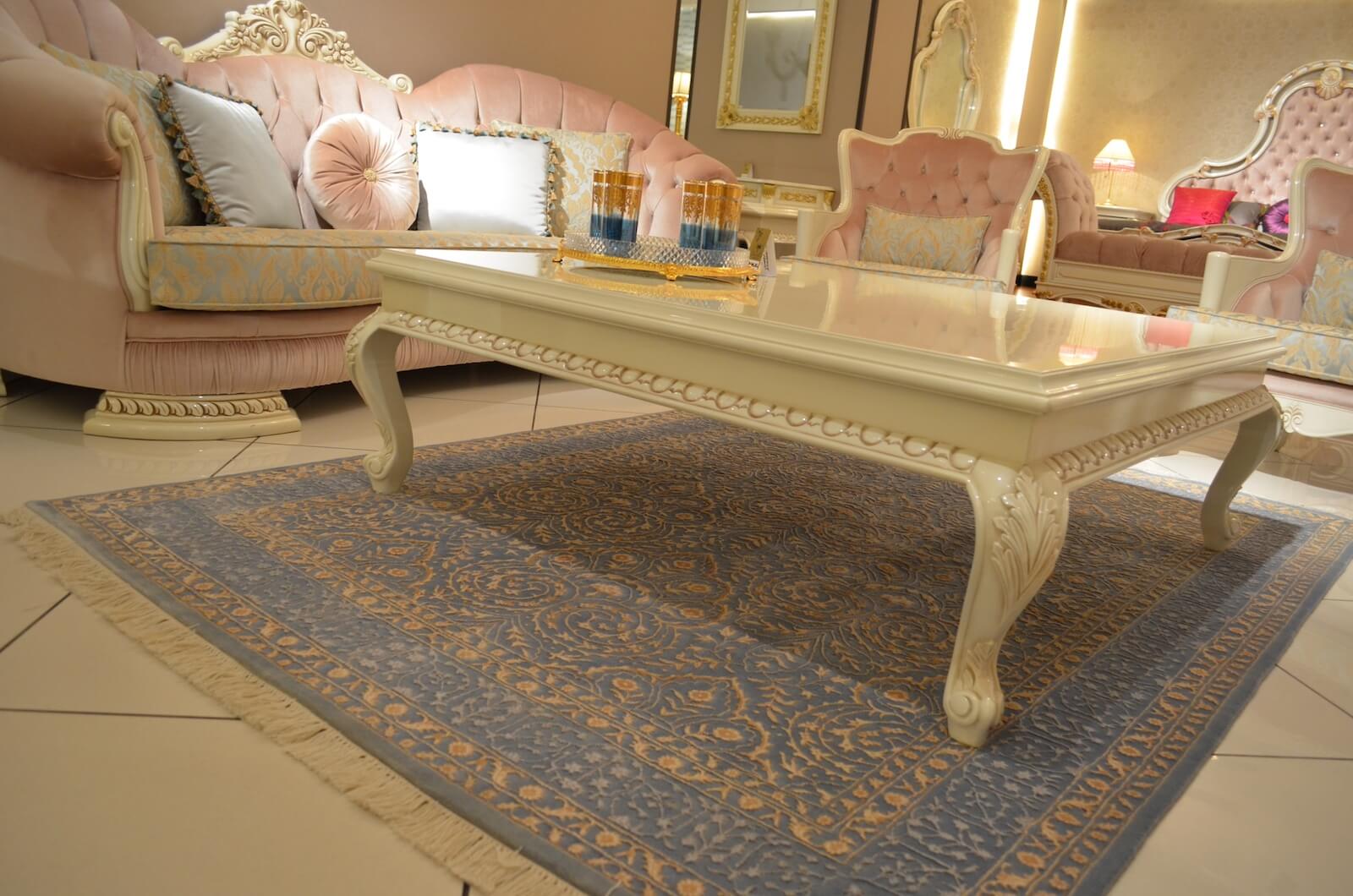 Pelas İpekli Uşak El Dokuma Halı