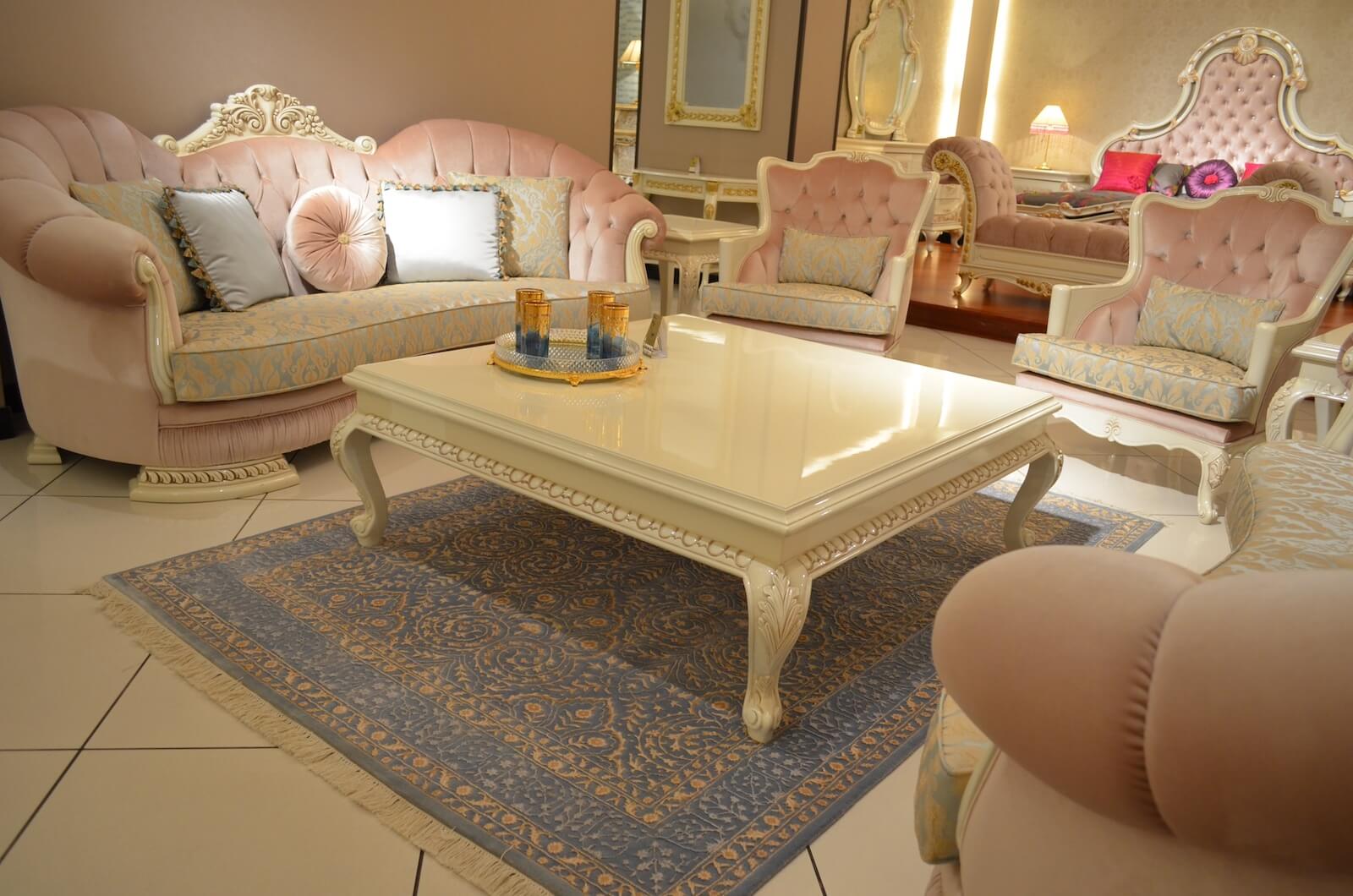 Pelas İpekli Uşak El Dokuma Halı