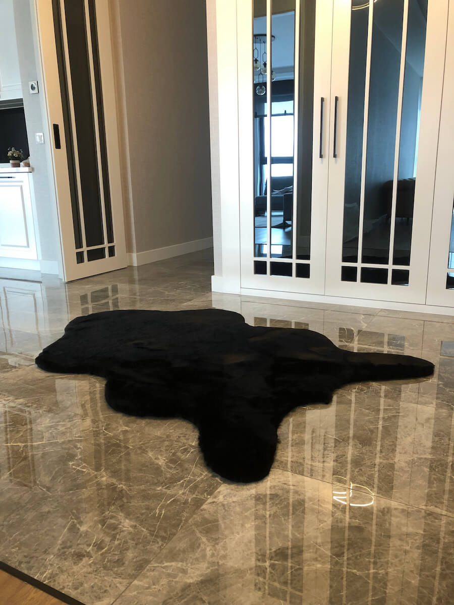 Rabbit Siyah Peluş Halı