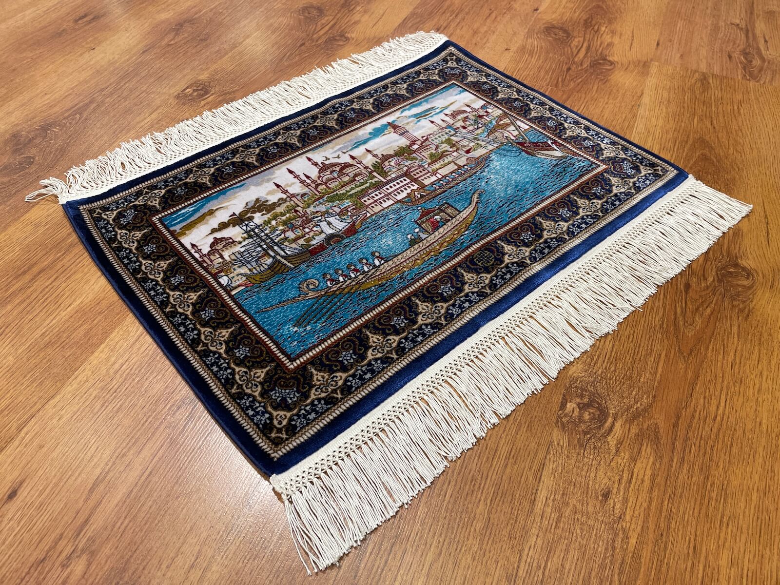 Saltanat Kayığı Desenli Tablo Bambu Halı