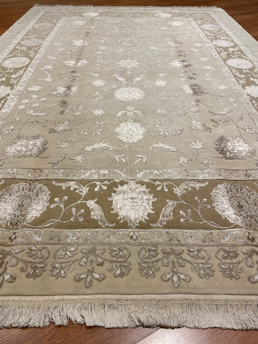 Şiraze İpekli Uşak El Dokuma Halı