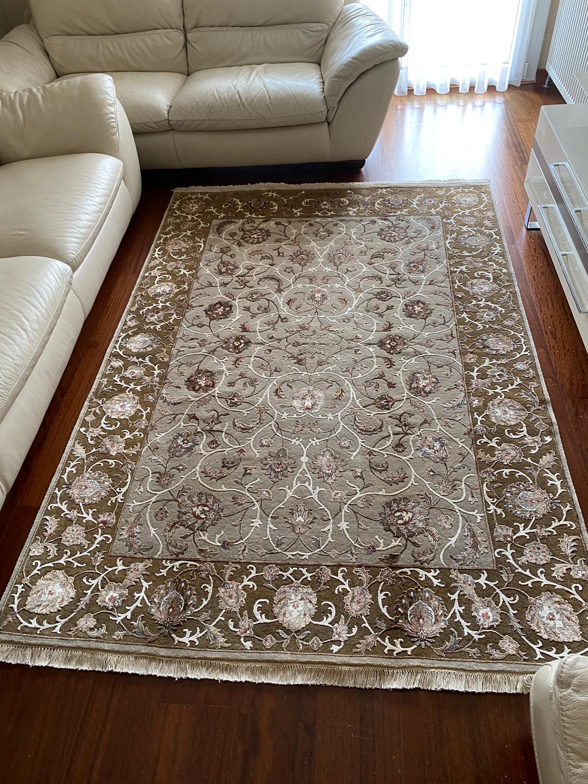 Şiraze İpekli Uşak El Dokuma Halı