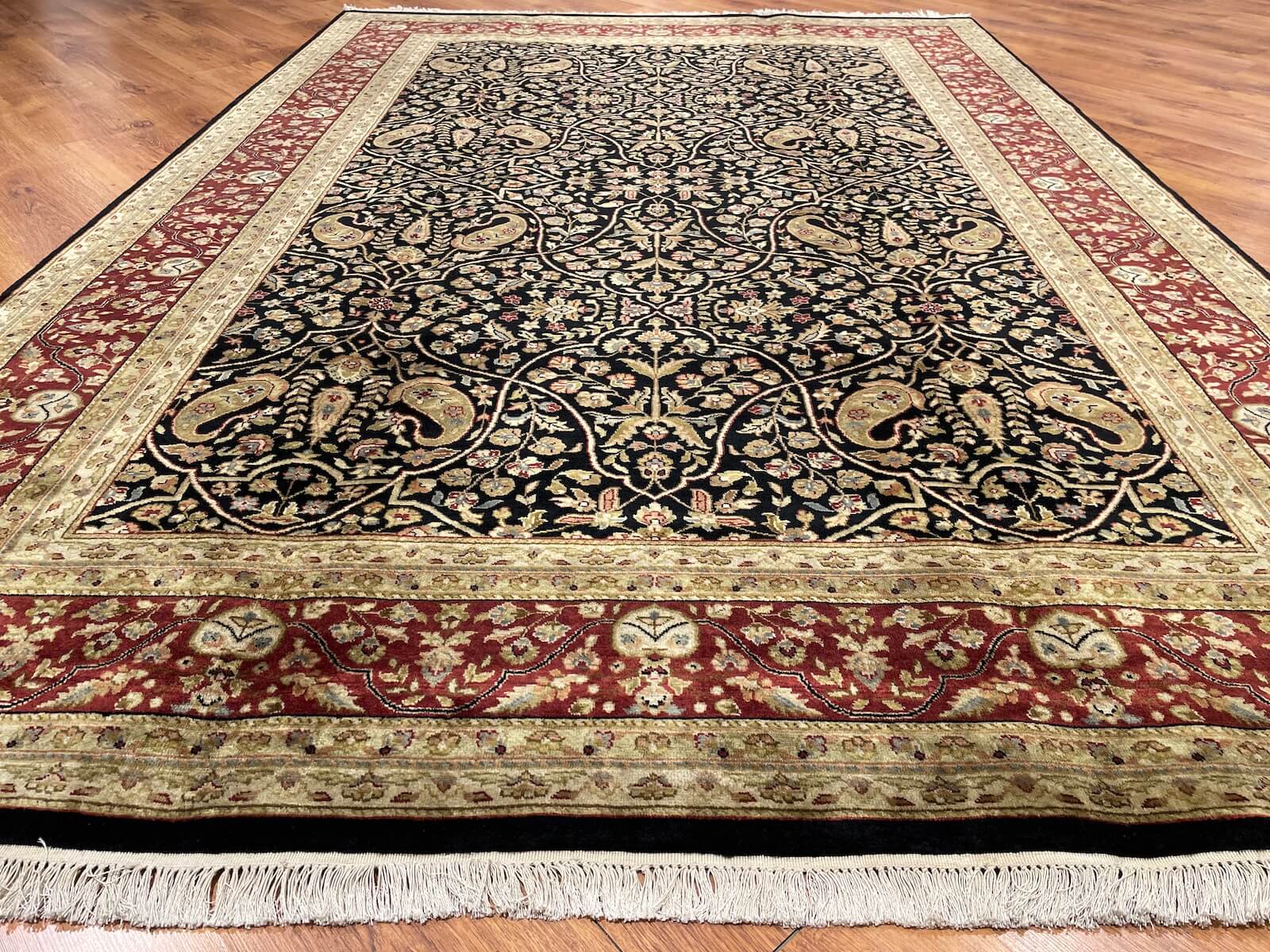 Şiraze Uşak El Dokuma Halı