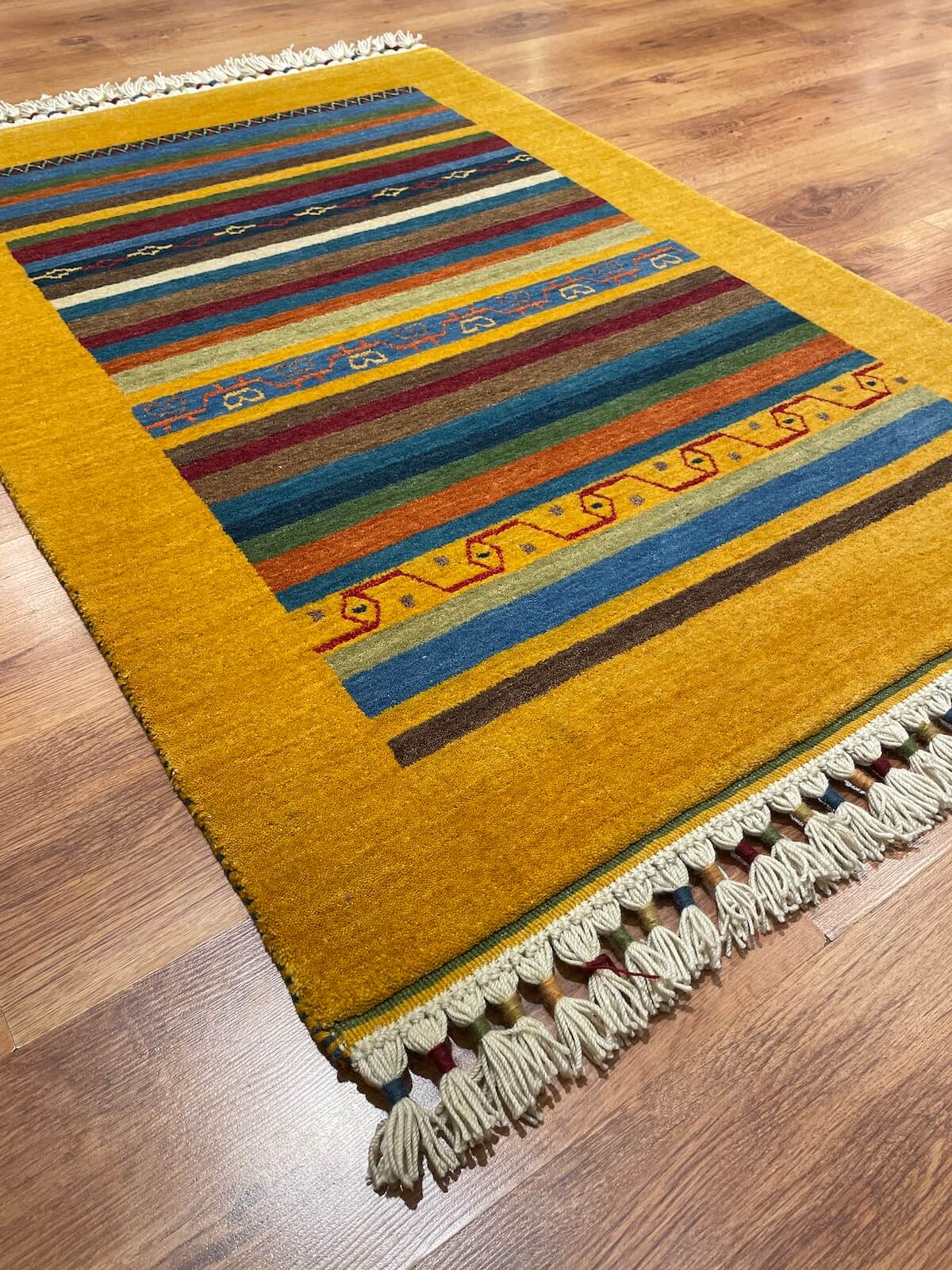 Tribal El Dokuma Sarı Yün Halı