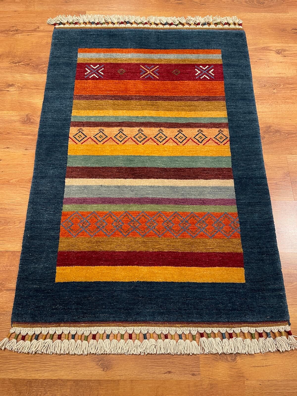 Tribal El Dokuma Lacivert Yün Halı