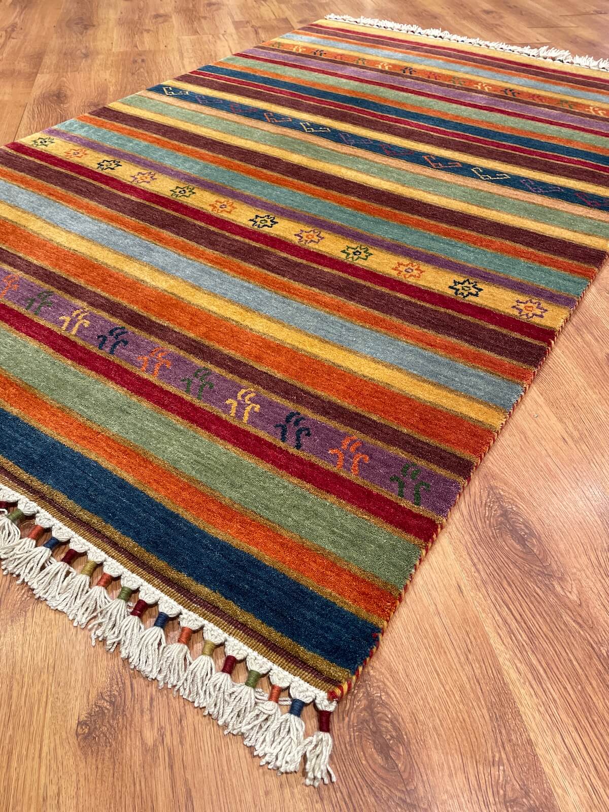 Tribal El Dokuma Rengarenk Yün Halı