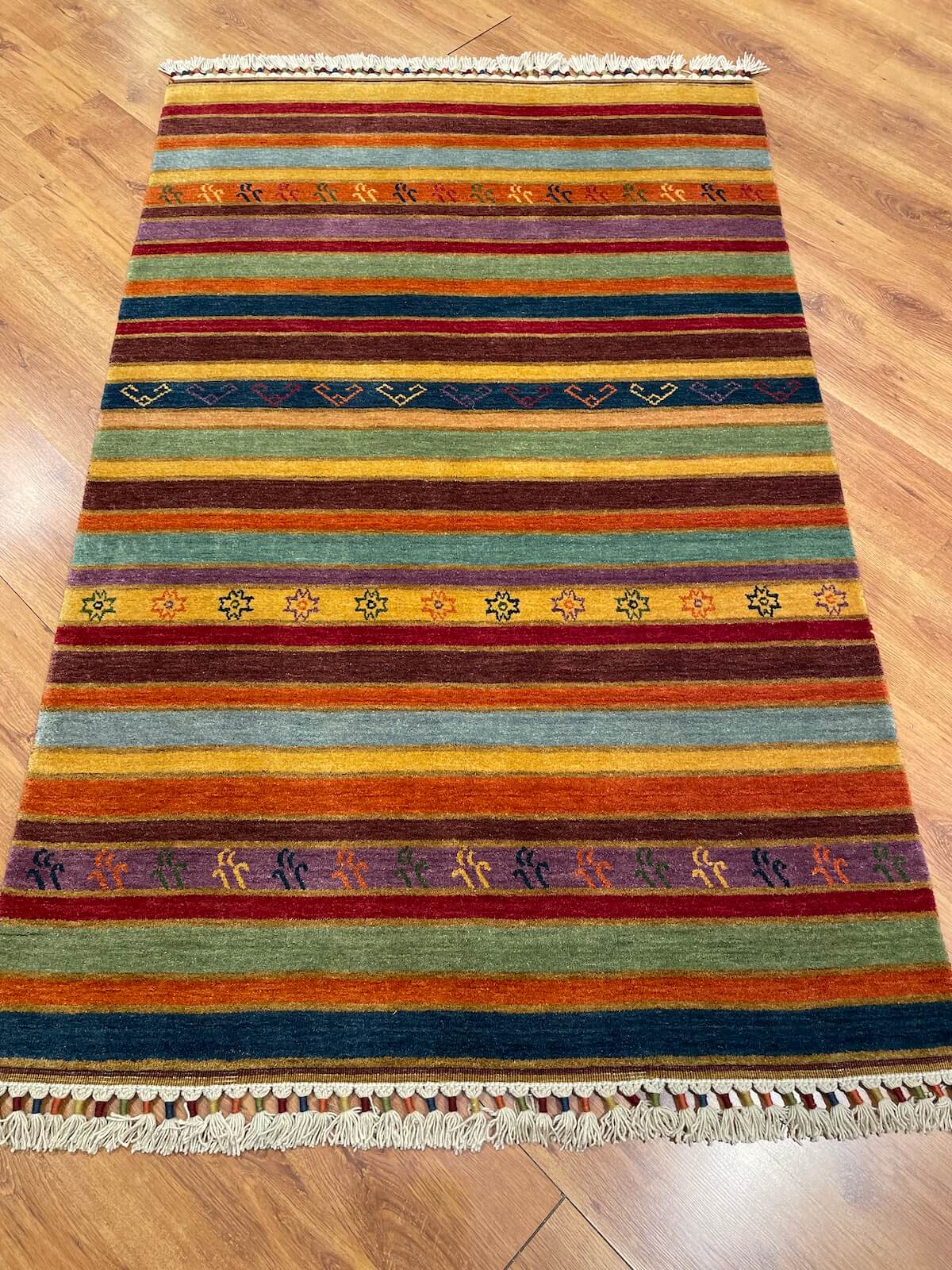 Tribal El Dokuma Rengarenk Yün Halı