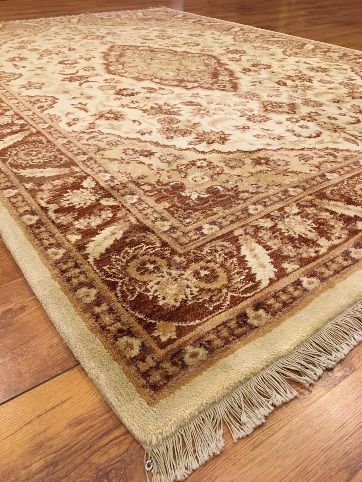 Versage El Dokuma Halı