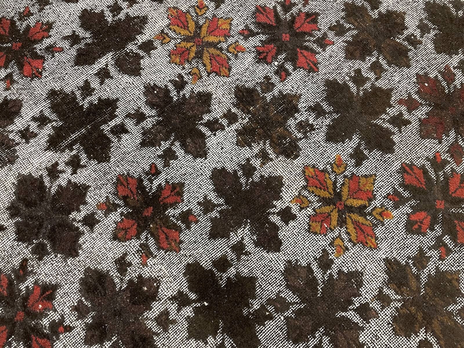 Vintage Siyah El Dokuma Halı