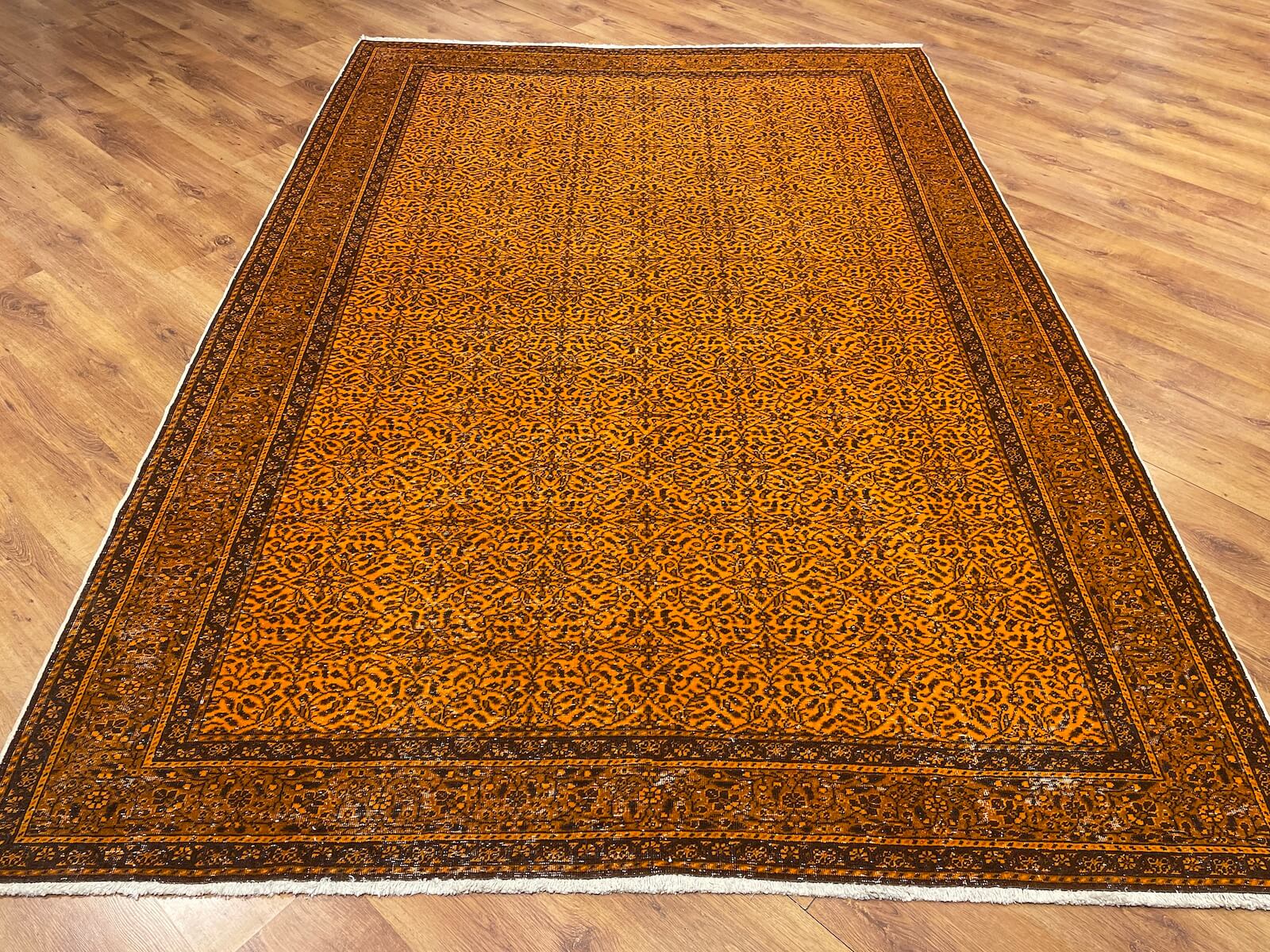 Vintage Turuncu El Dokuma Halı