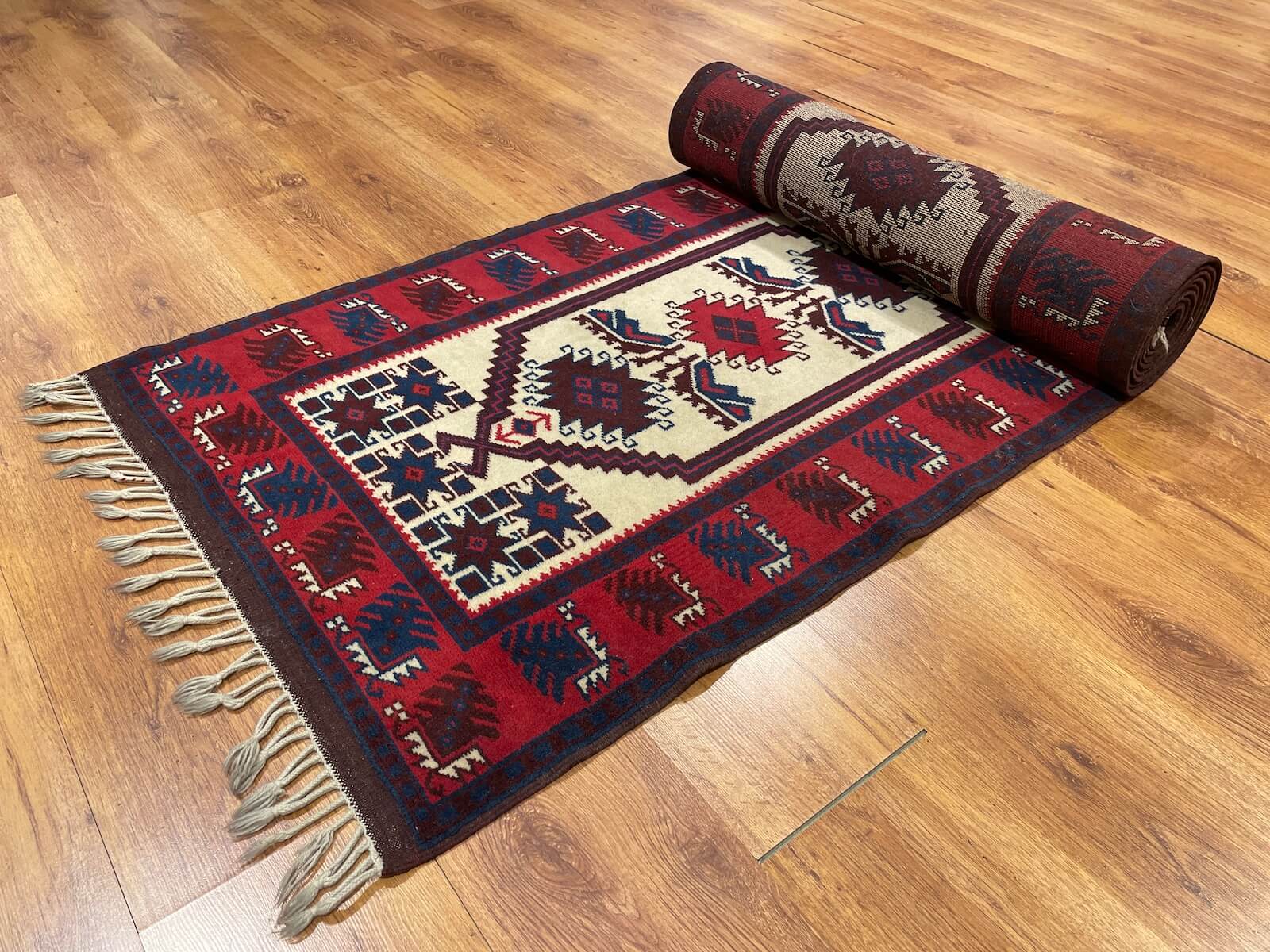 Yağcıbedir El Dokuma Halı Yolluk