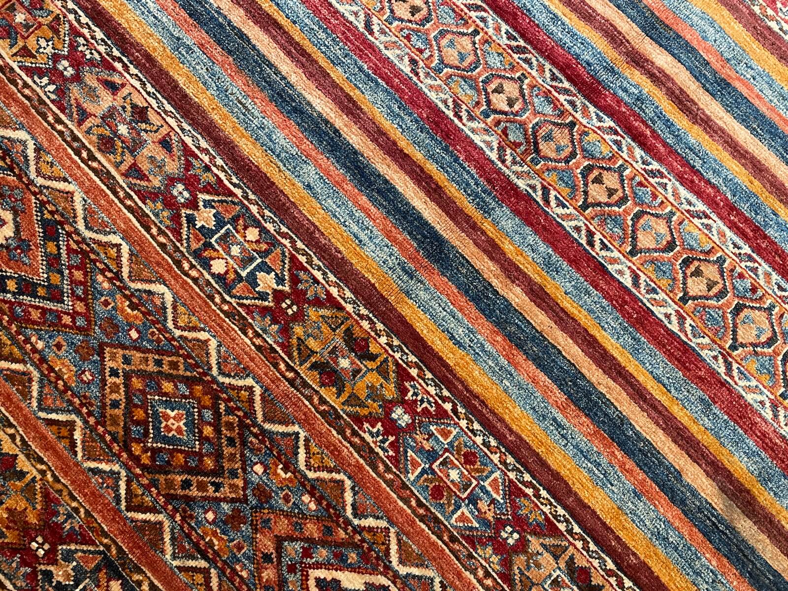 Afgan Binbirgece El Dokuma Halı