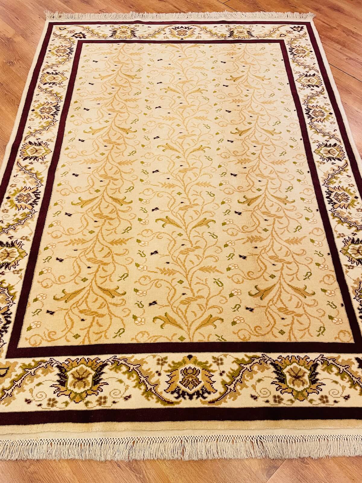 Angora Uşak El Dokuma Halı