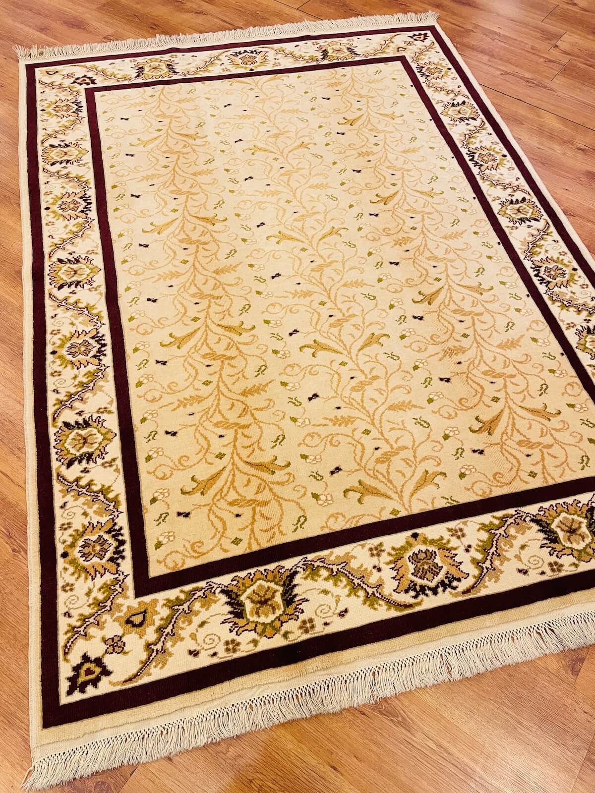 Angora Uşak El Dokuma Halı