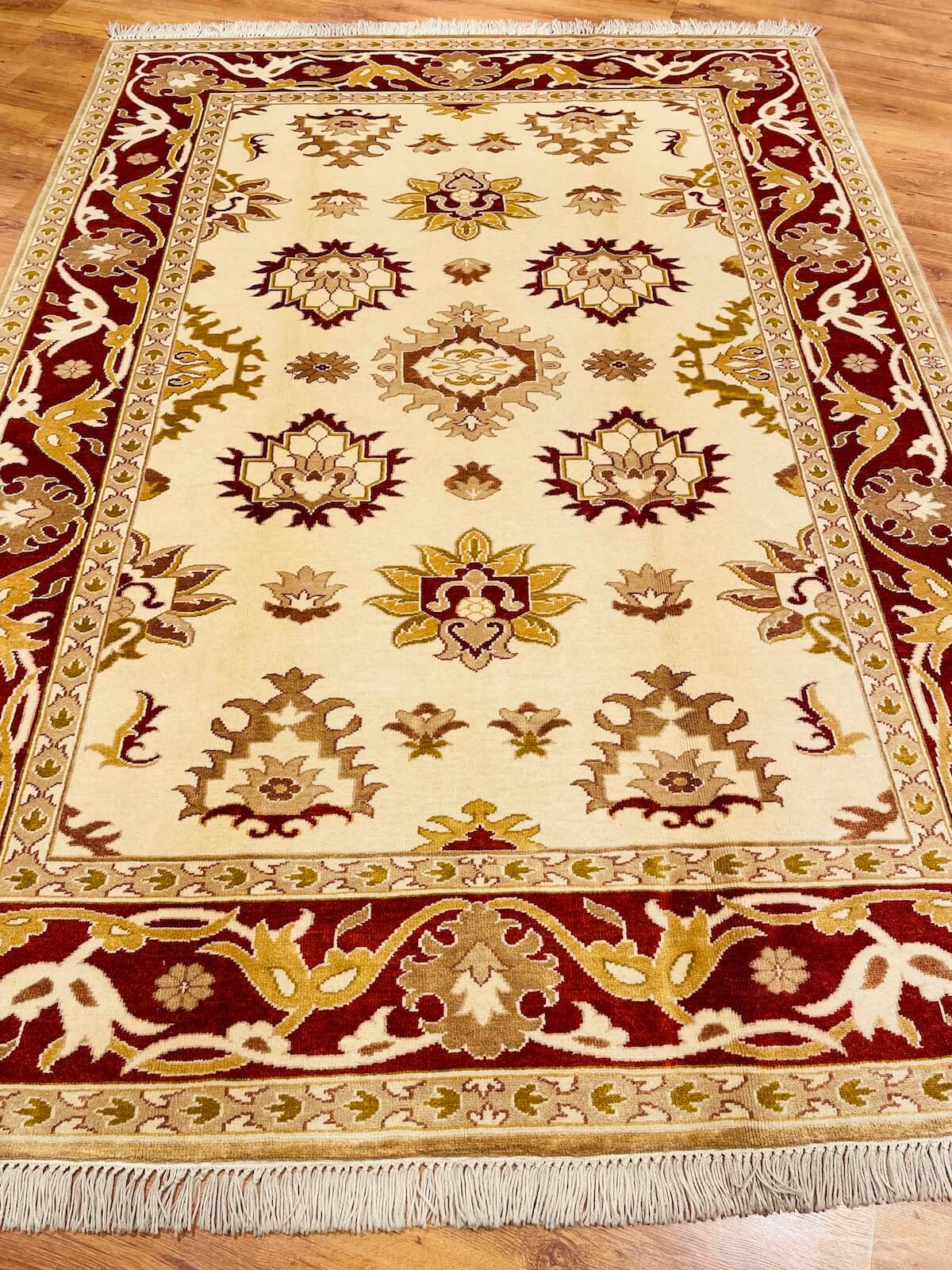 Angora Uşak El Dokuma Halı