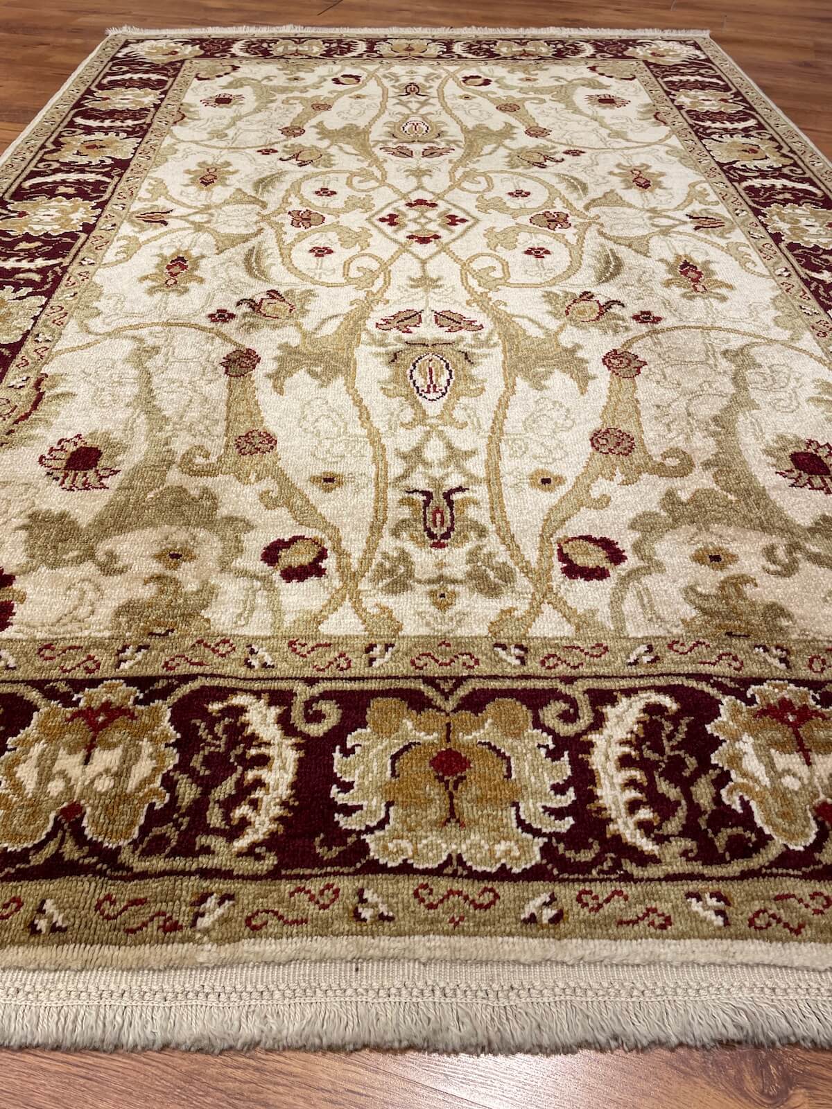 Angora Uşak El Dokuma Halı