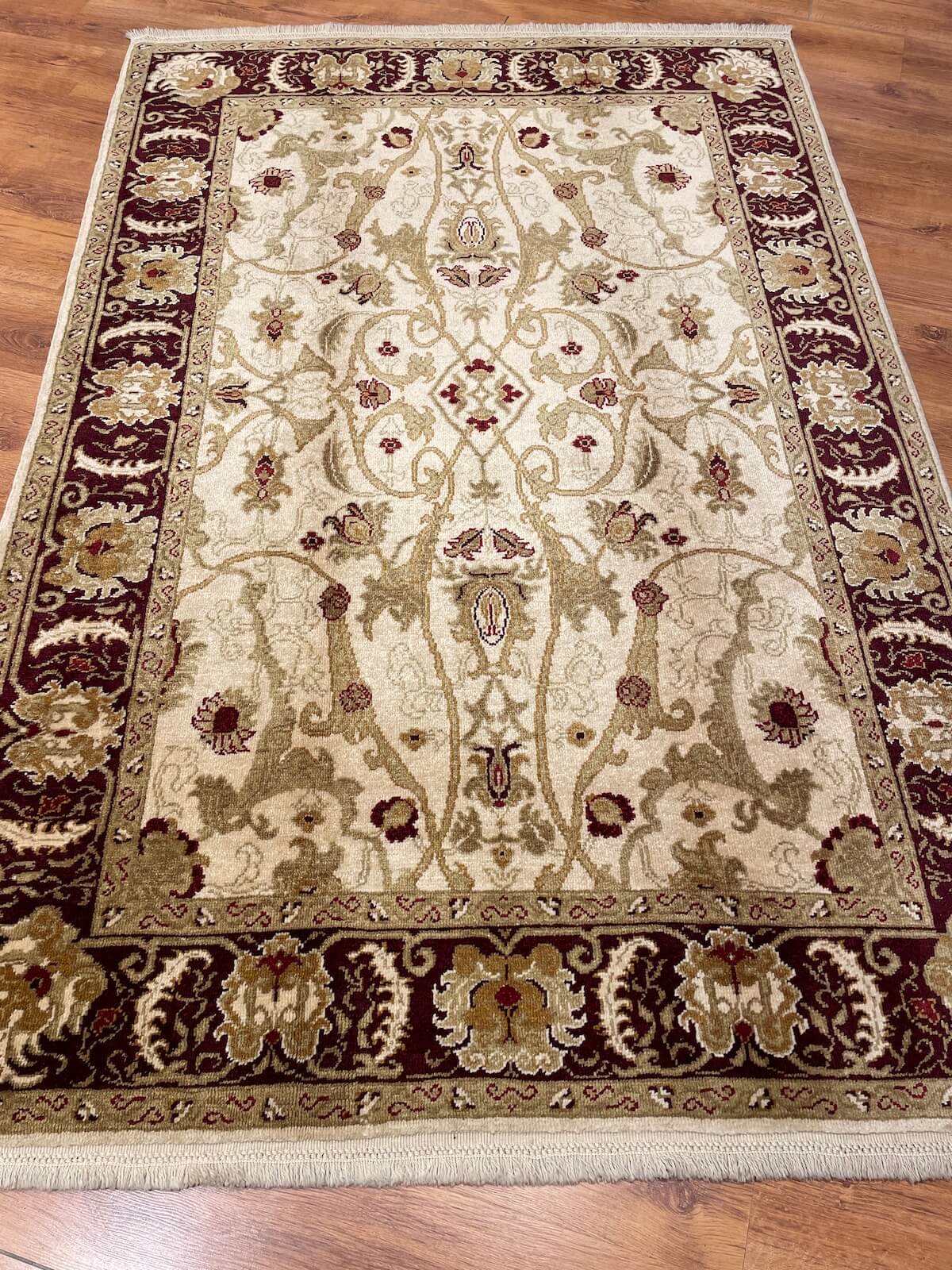 Angora Uşak El Dokuma Halı