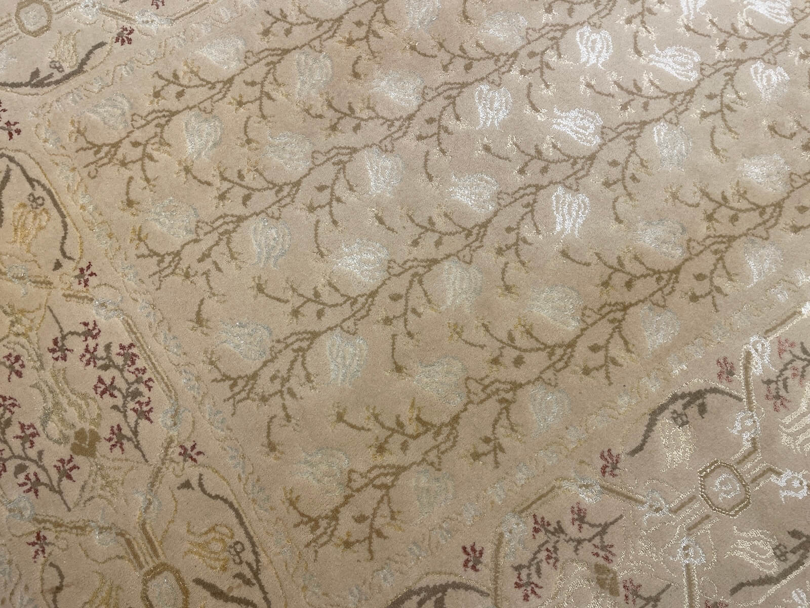 Angora Uşak El Dokuma Halı