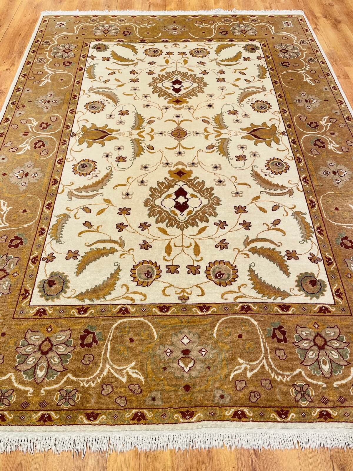 Angora Uşak El Dokuma Halı