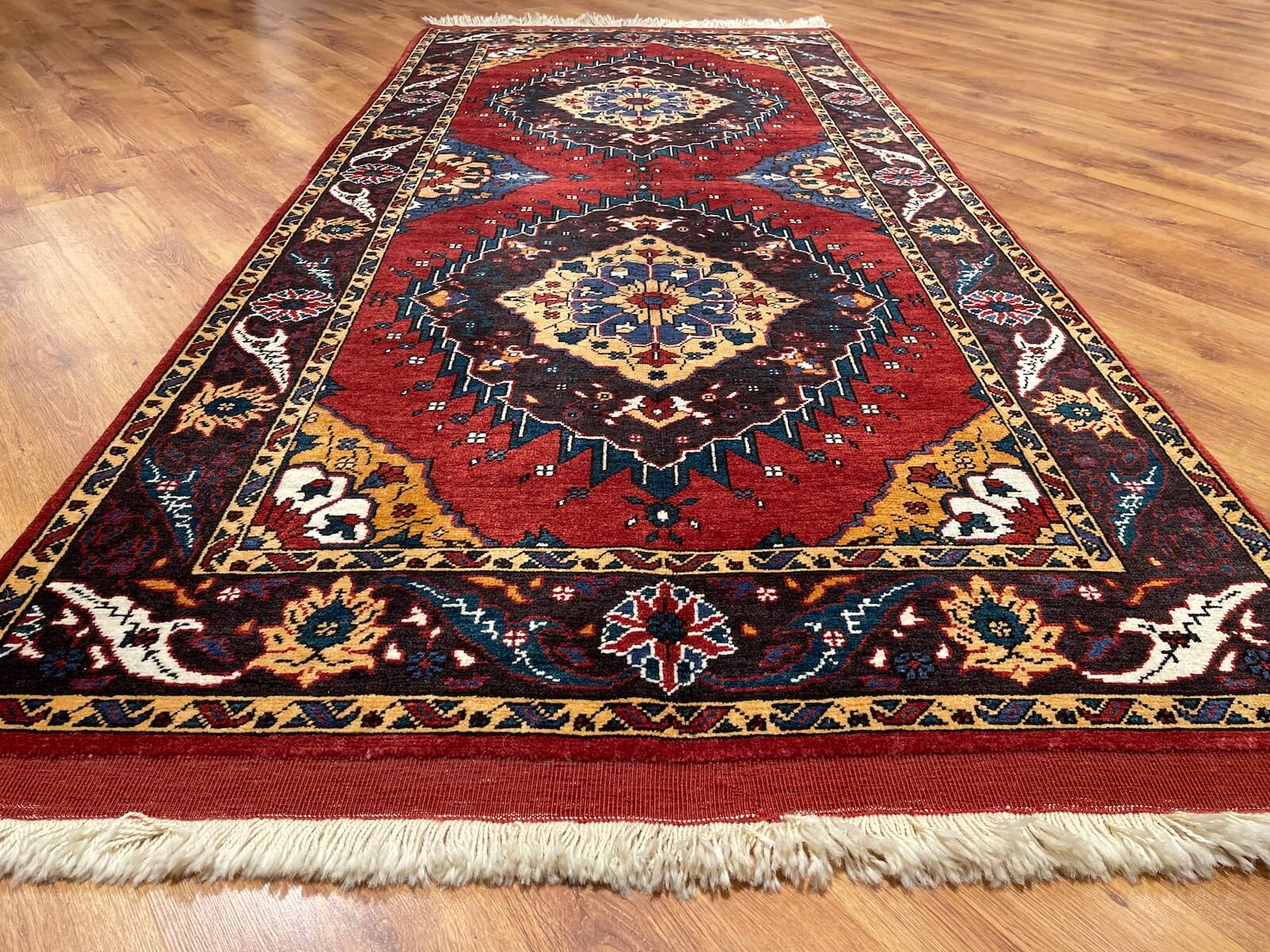 Antik Horasan Madalyonlu El Dokuma Halı