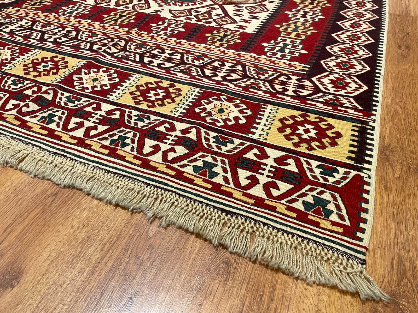Antik Süper İnce El Dokuma Kilim