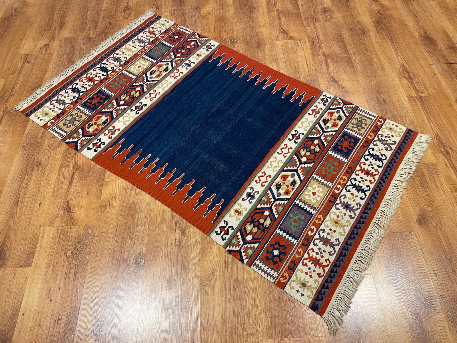 Antik Süper İnce El Dokuma Kilim
