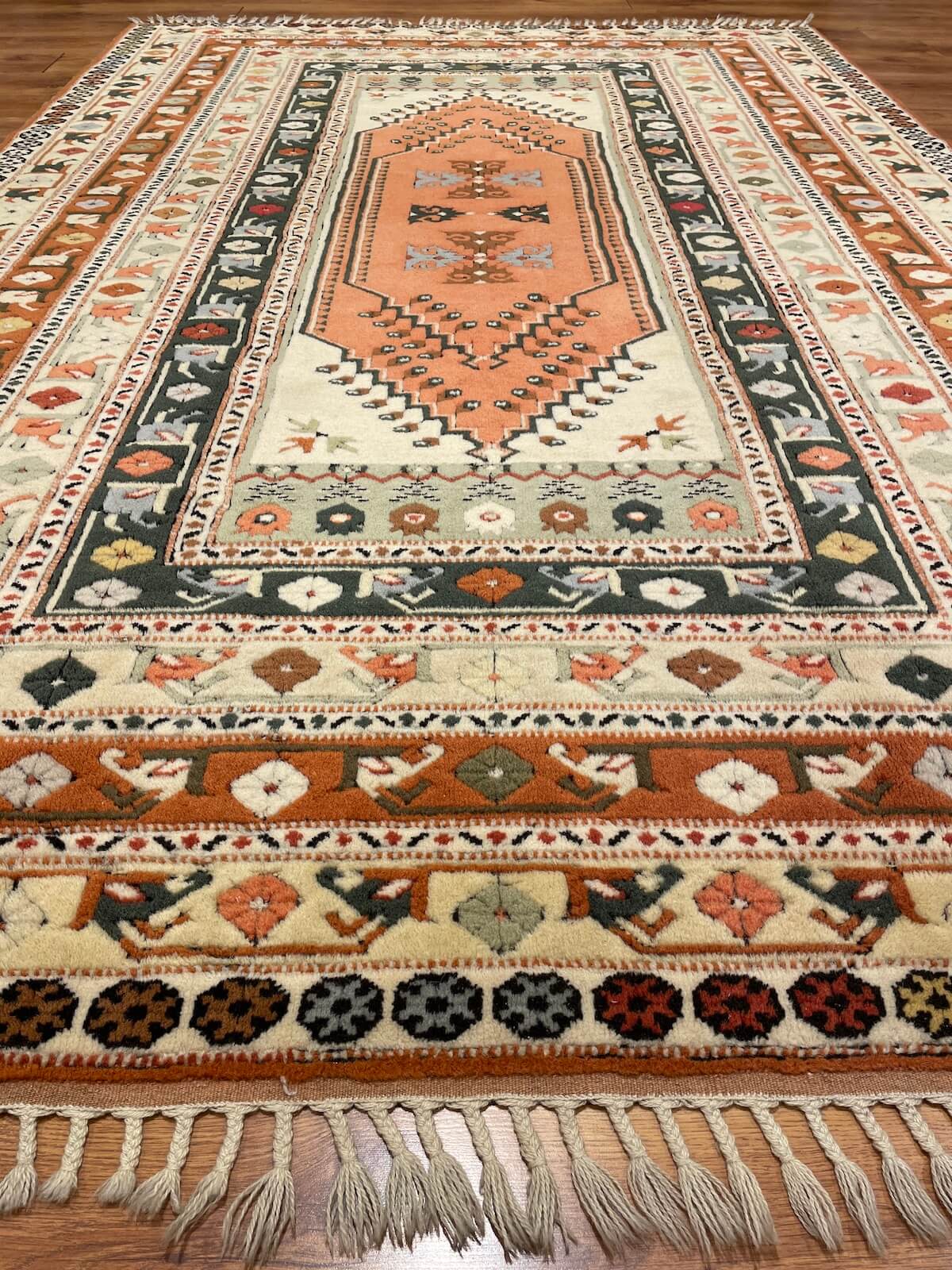 Bozalan Milas El Dokuma Halı