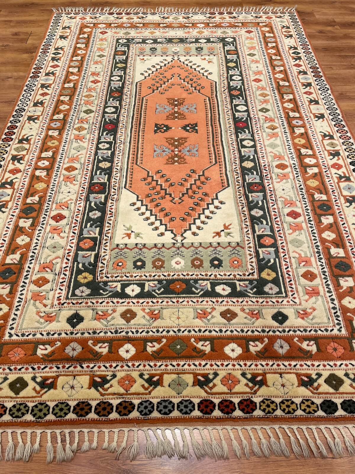 Bozalan Milas El Dokuma Halı