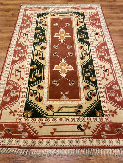 Bozalan Milas El Dokuma Halı