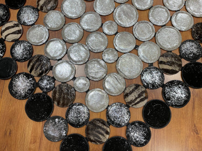 Puantiyeli Orijinal Deri Halı