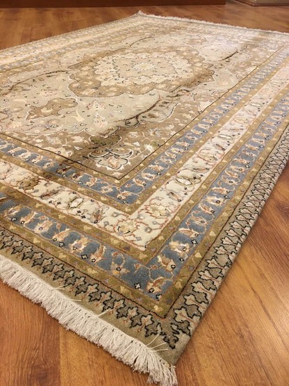 Enderun İpekli Uşak El Dokuma Halı