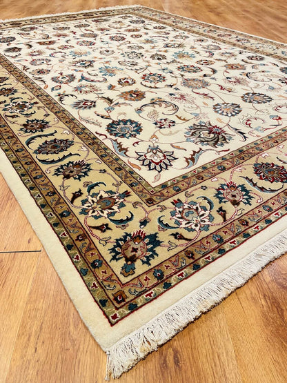 Enderun İpekli Uşak El Dokuma Halı