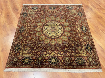 Hayyam Uşak Kare El Dokuma Halı