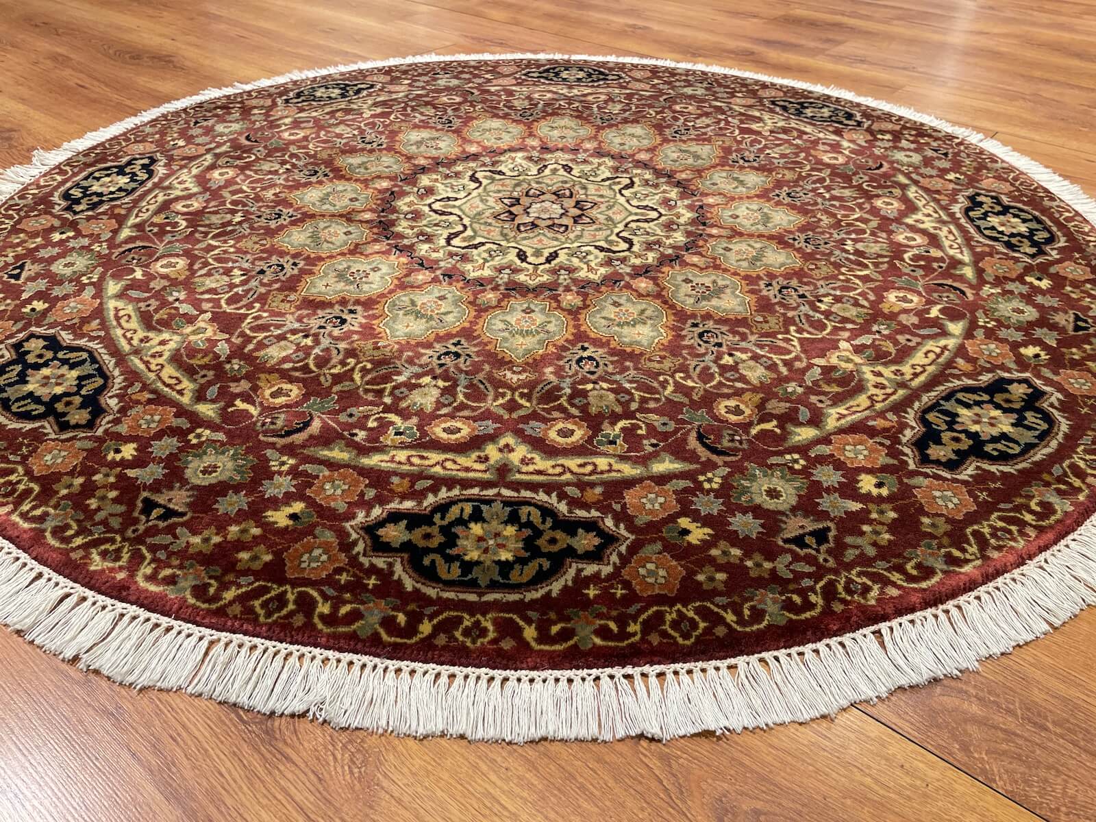 Hayyam Uşak Yuvarlak El Dokuma Halı