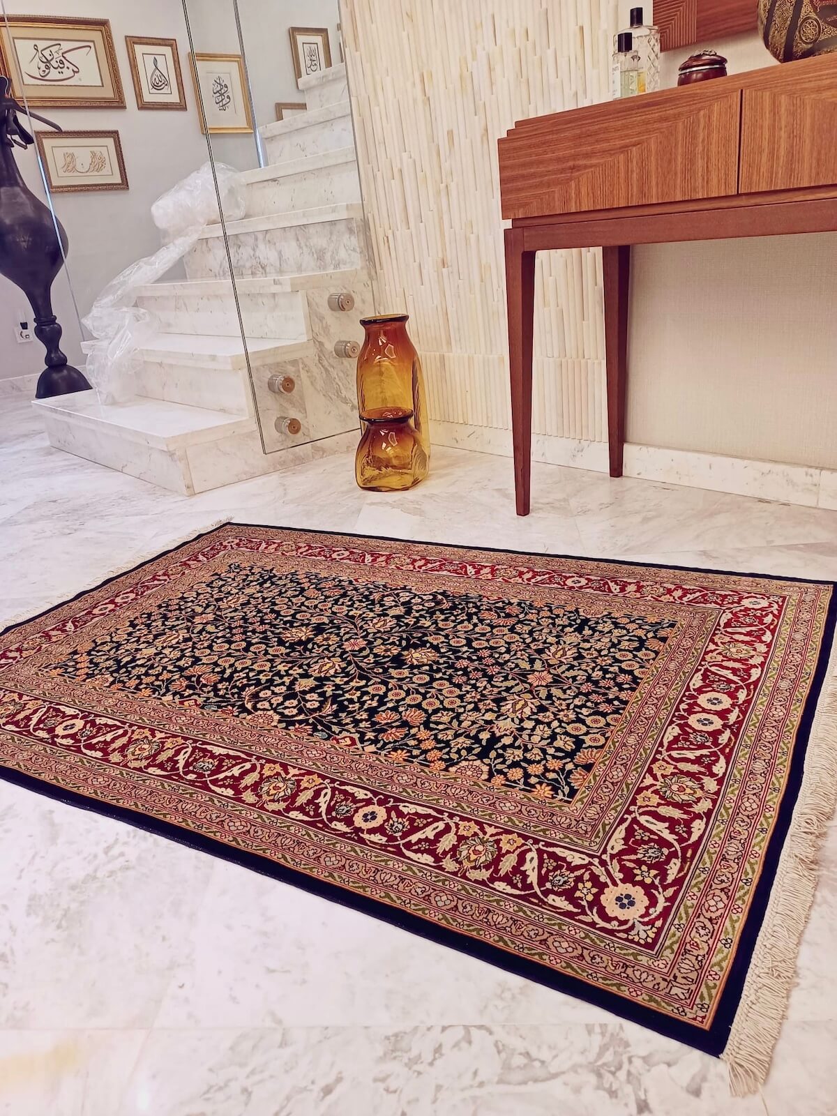 Hereke Saf İpek Yedi Dağın Çiçeği El Dokuma Halı