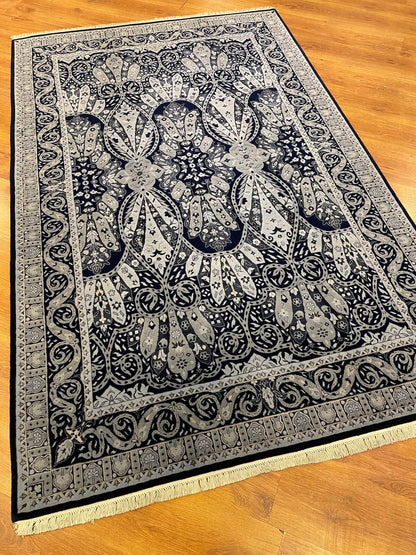 Hürrem İpekli Uşak El Dokuma Halı