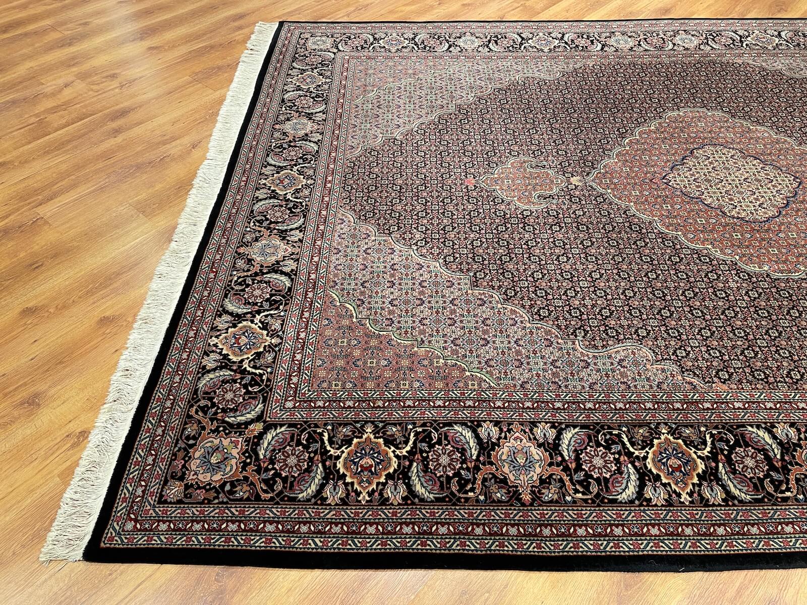 İran Tebriz El Dokuma Halı