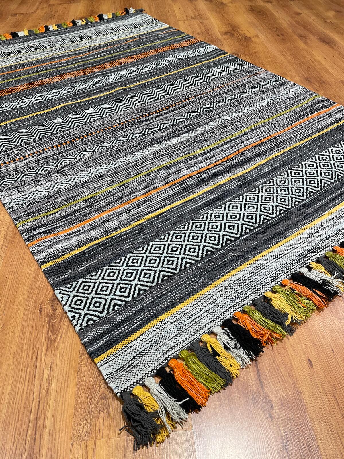 İskandinav Kilim 02 Gri