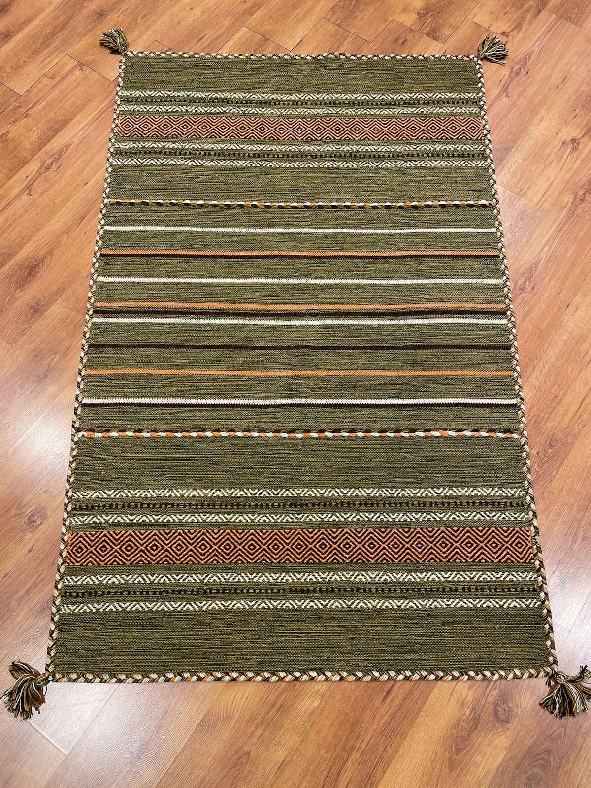 İskandinav Kilim 03 Yeşil