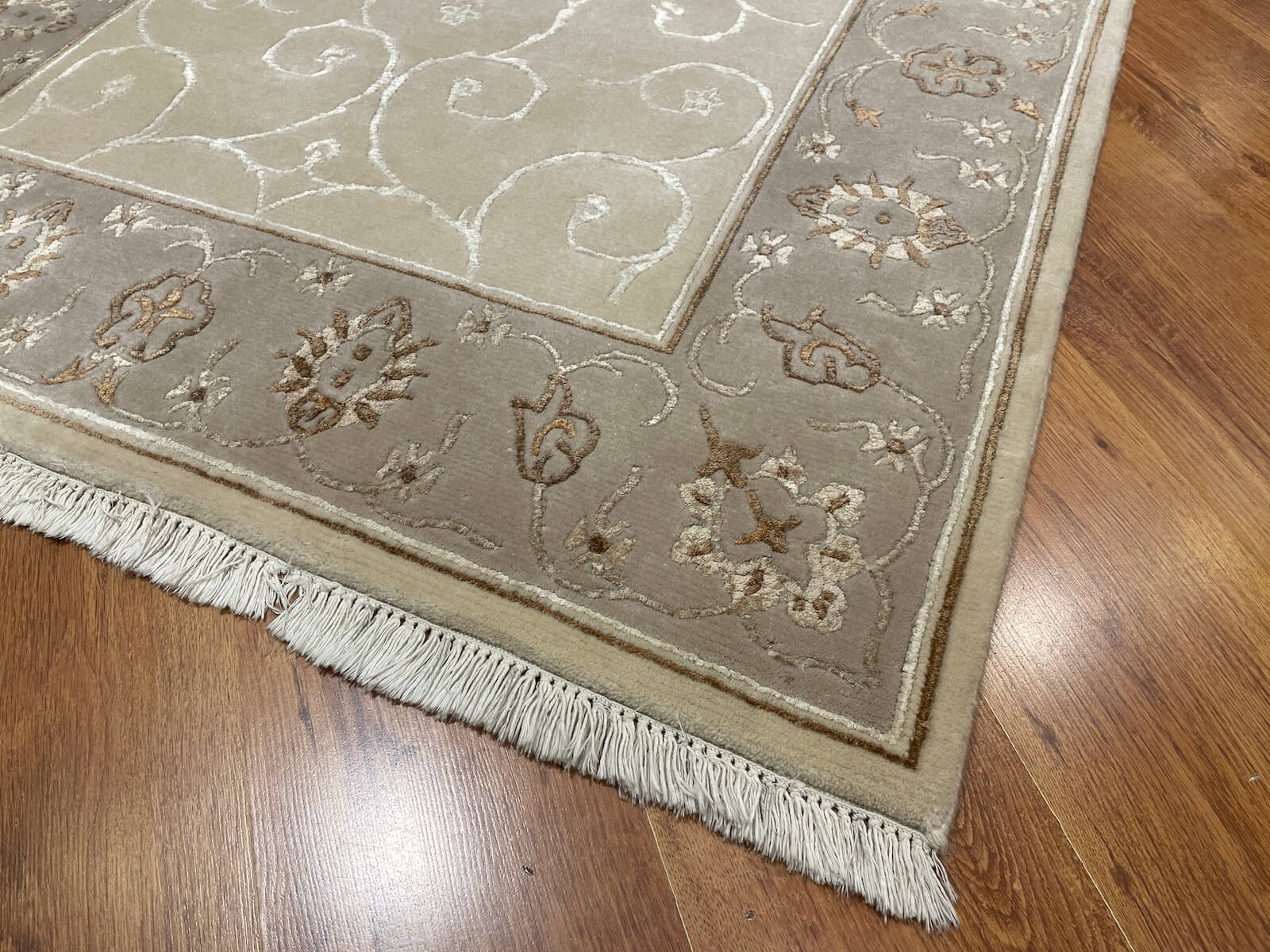 Kaftan Serisi Nepal El Dokuma Halı