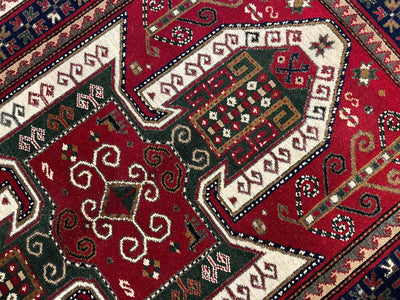 Kars El Dokuma Halı