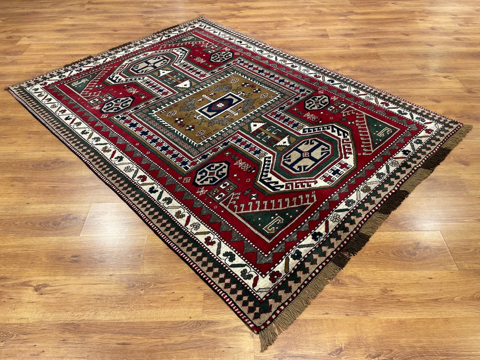 Kars El Dokuma Halı