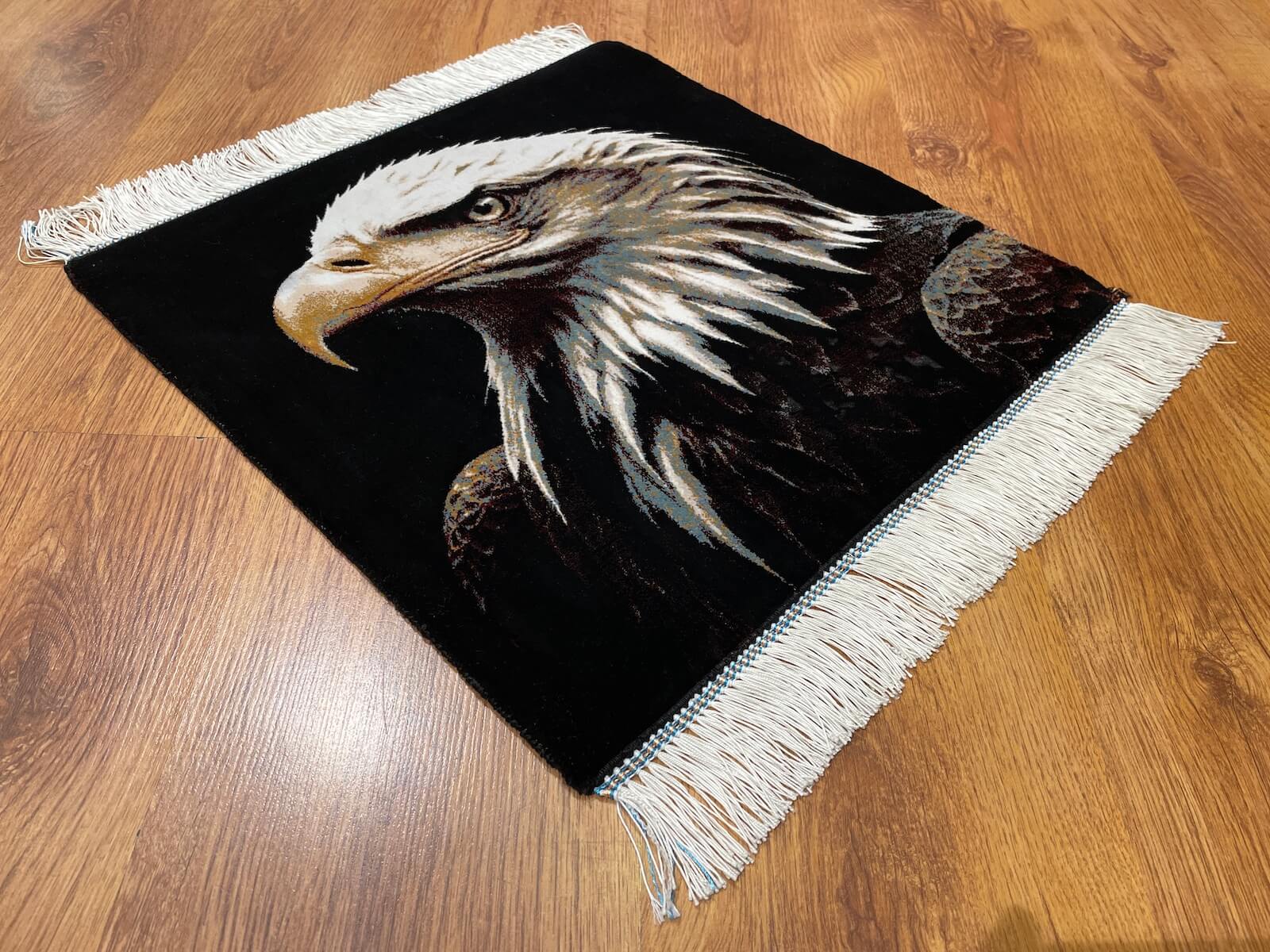 Kartal Desenli Tablo Bambu Halı