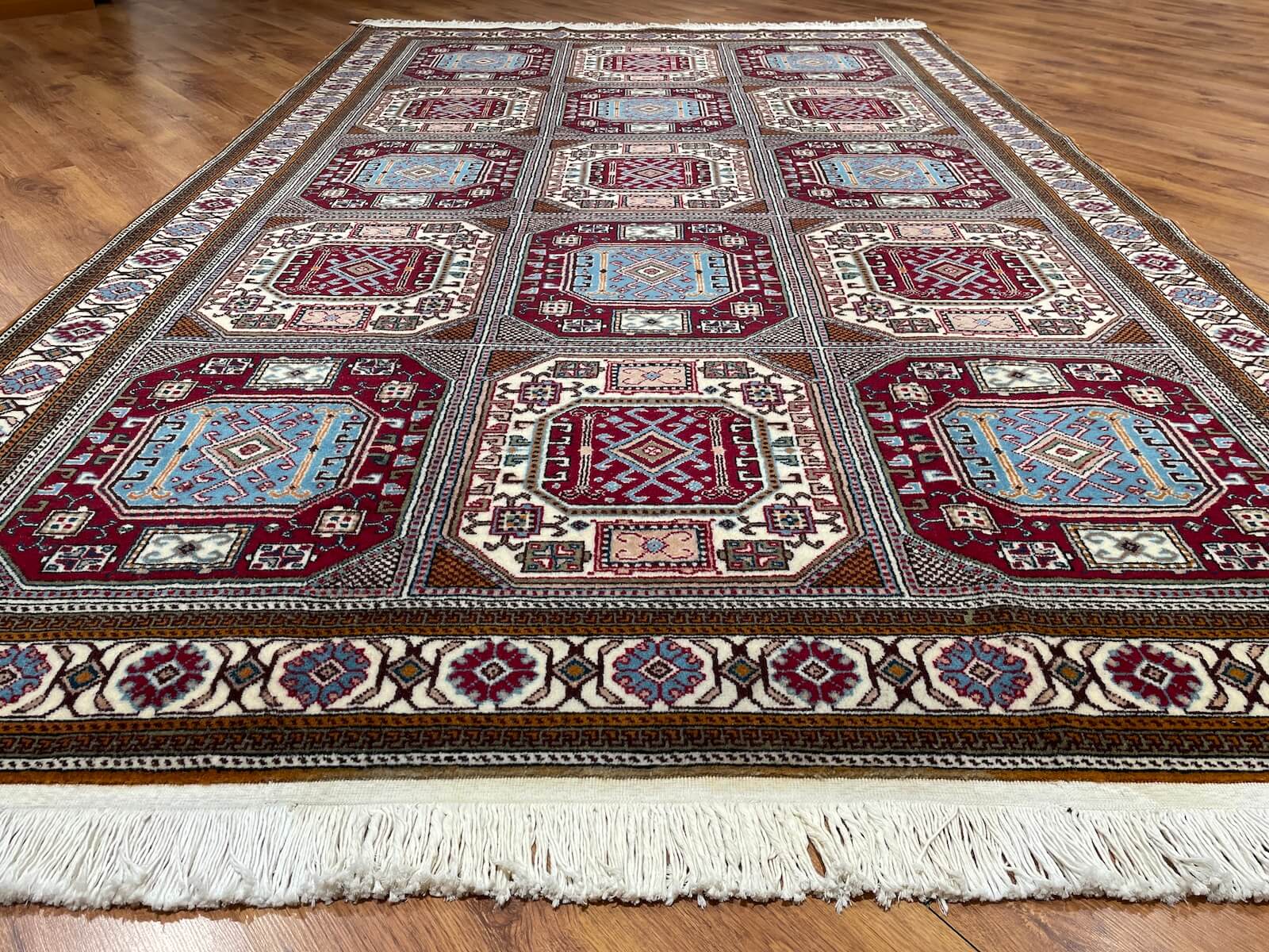 Bünyan Sandıklı El Dokuma Halı